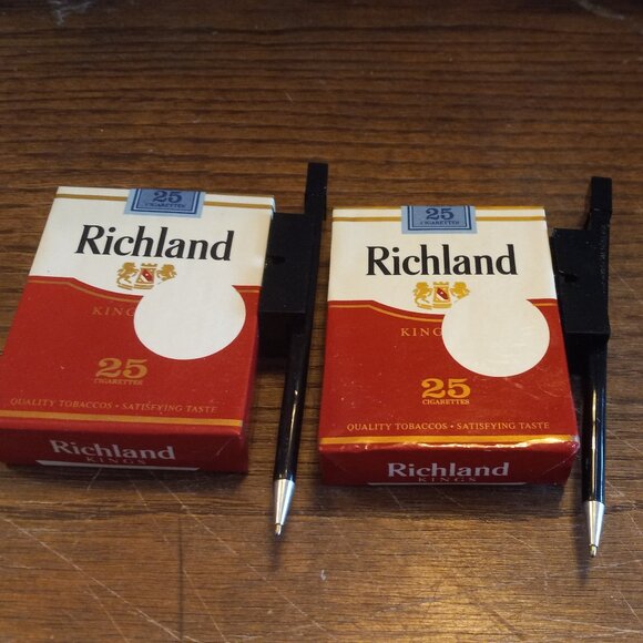 2 Richland Cigarette Advertisement Plastic Pack Pen Holder - Picture 1 of 10